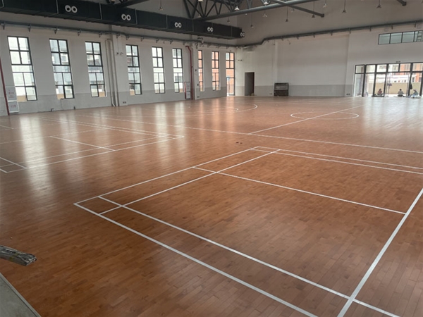 大朗新中學體育館木地板